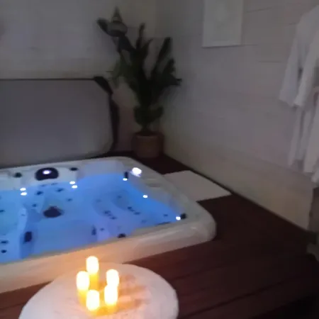 Le Charme Au Fil De L'eau فندق مبيت وإفطار 3*