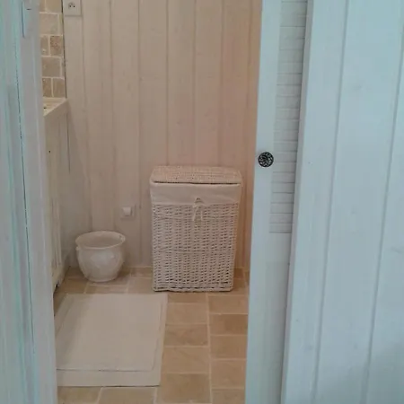 Le Charme Au Fil De L'eau Frühstückspension Neslette